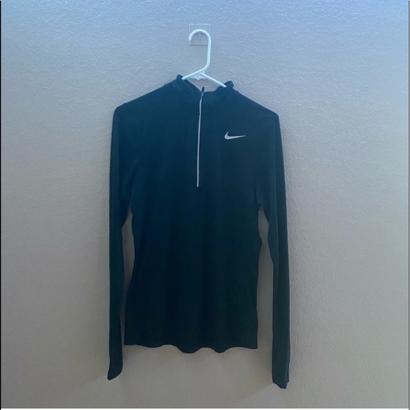 Nike reflective Dri-fit running shirt - Picture 1 of 3